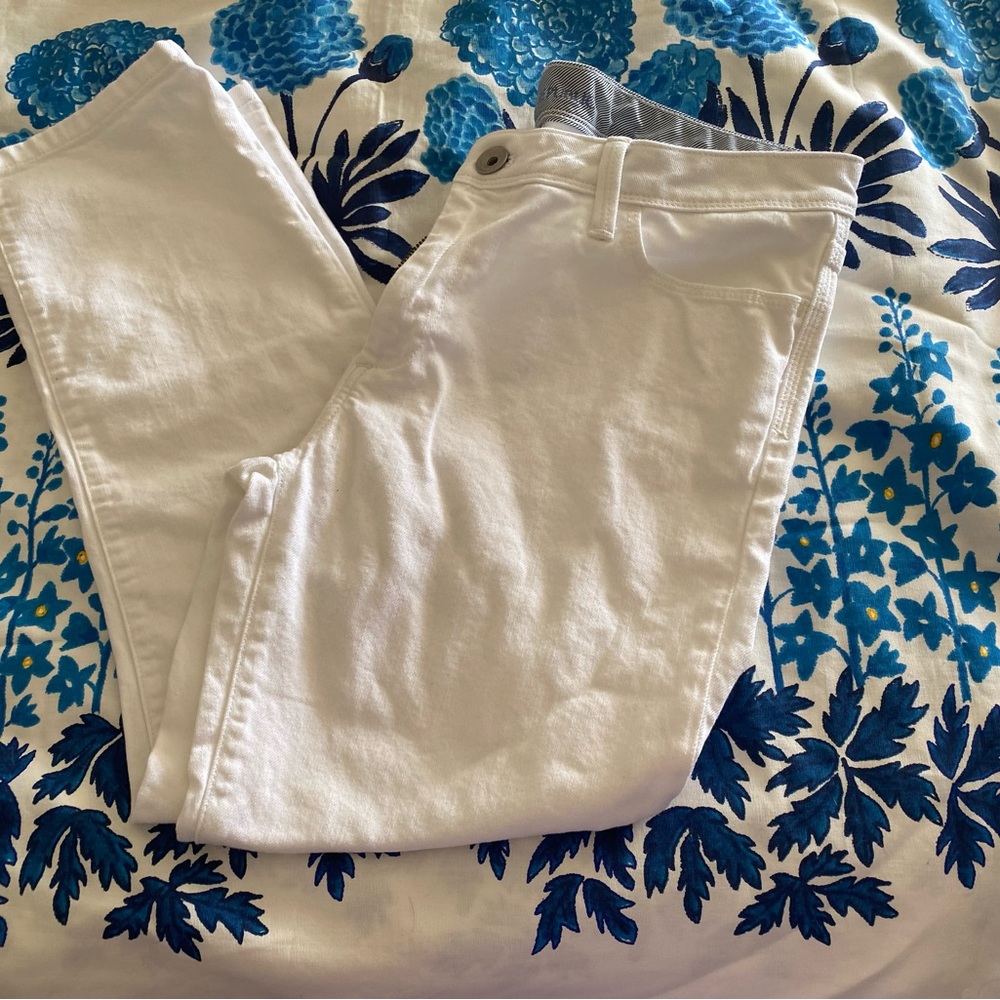 BANANA REPUBLIC WHITE SKINNY CROP DENIMS - Picture 11 of 15
